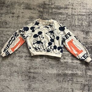 H&M Disney sweat shirt